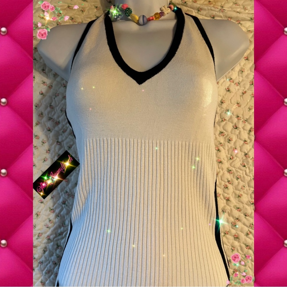 Pre-y2k vintage BeBe Ribbed black & white knit halter Sz S-M great condition!